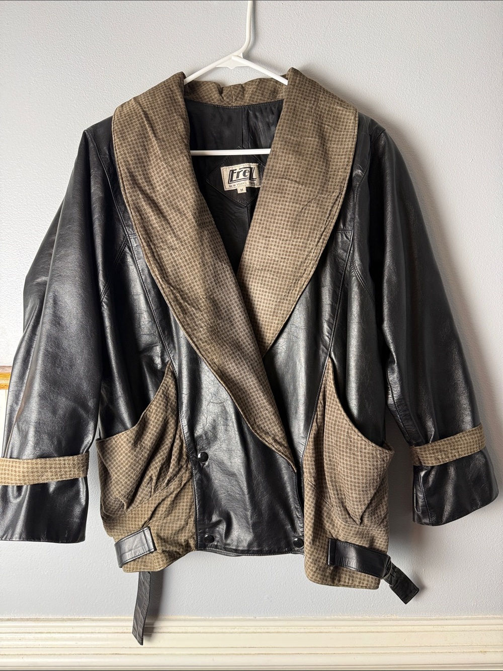 Vintage Women's Two-Tone Leather Shawl Collar Jacket - Black & Brown